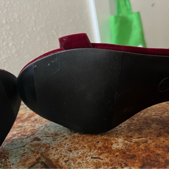Size 12 Velvet Maroon Block Heels - Picture 5 of 6